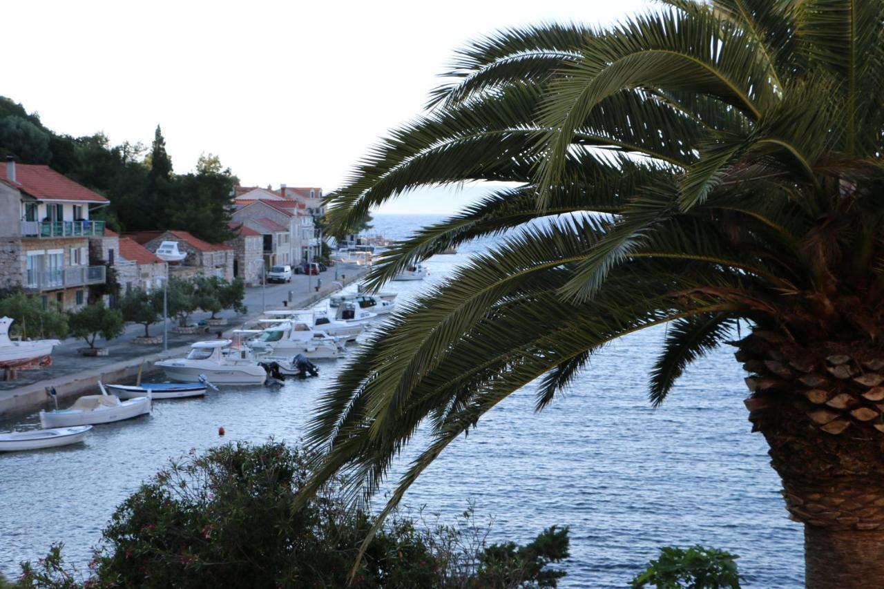 Apartments Leo Katic Lastovo Экстерьер фото