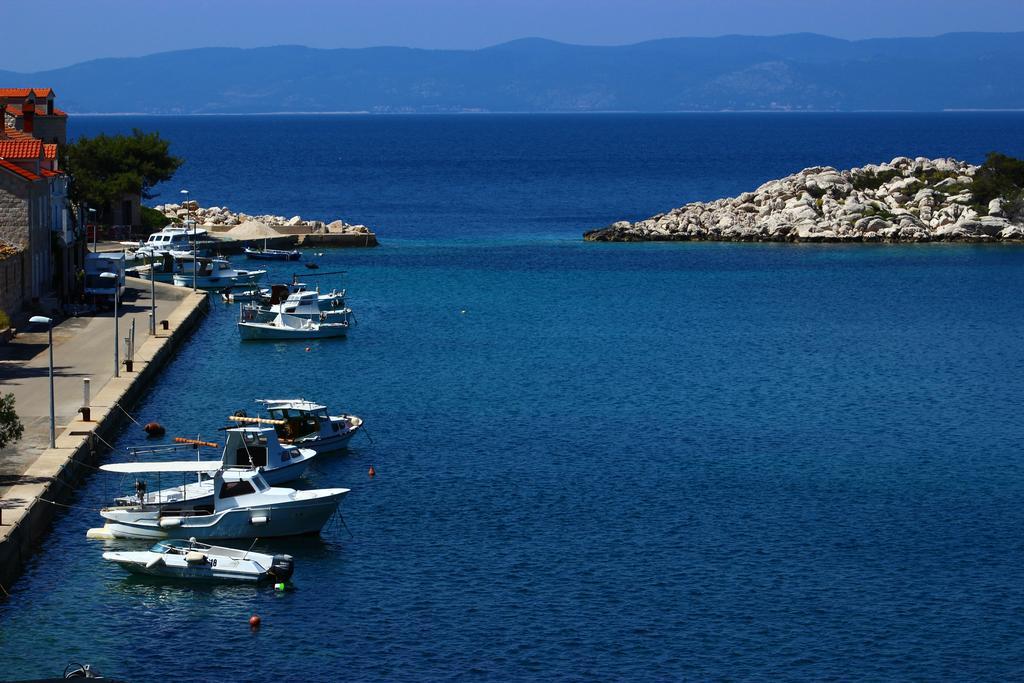 Apartments Leo Katic Lastovo Экстерьер фото