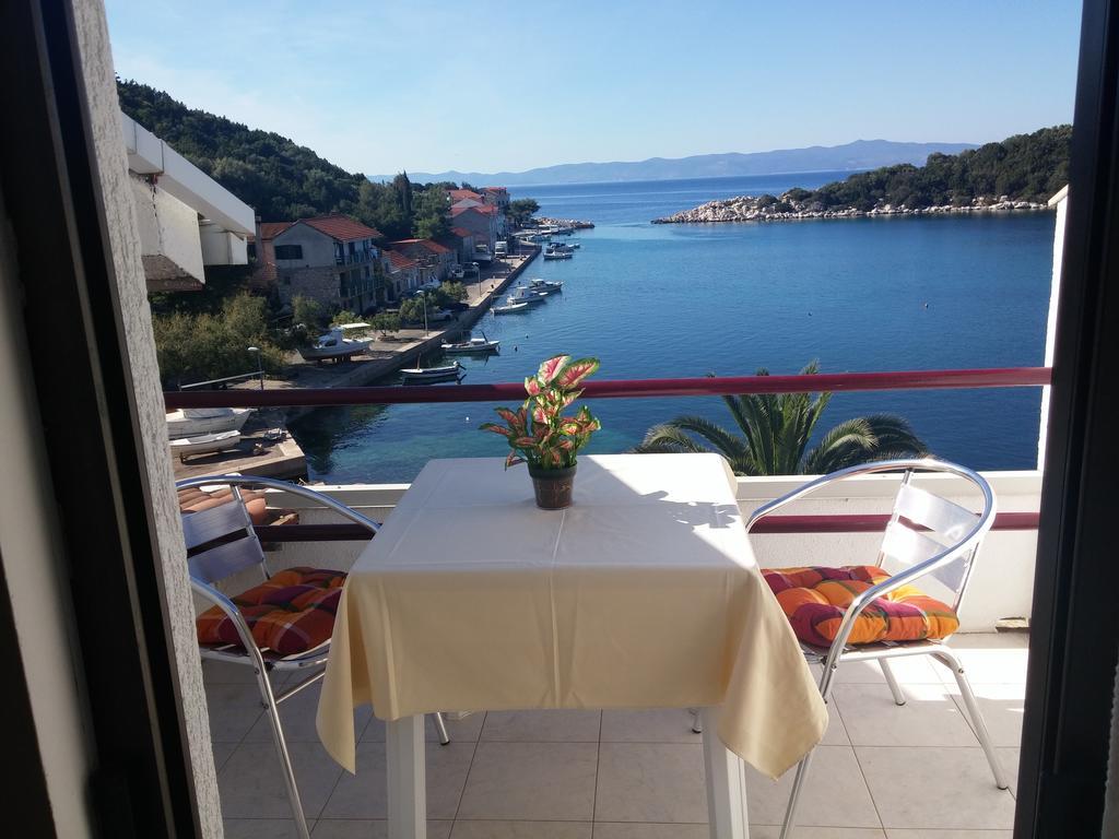 Apartments Leo Katic Lastovo Экстерьер фото